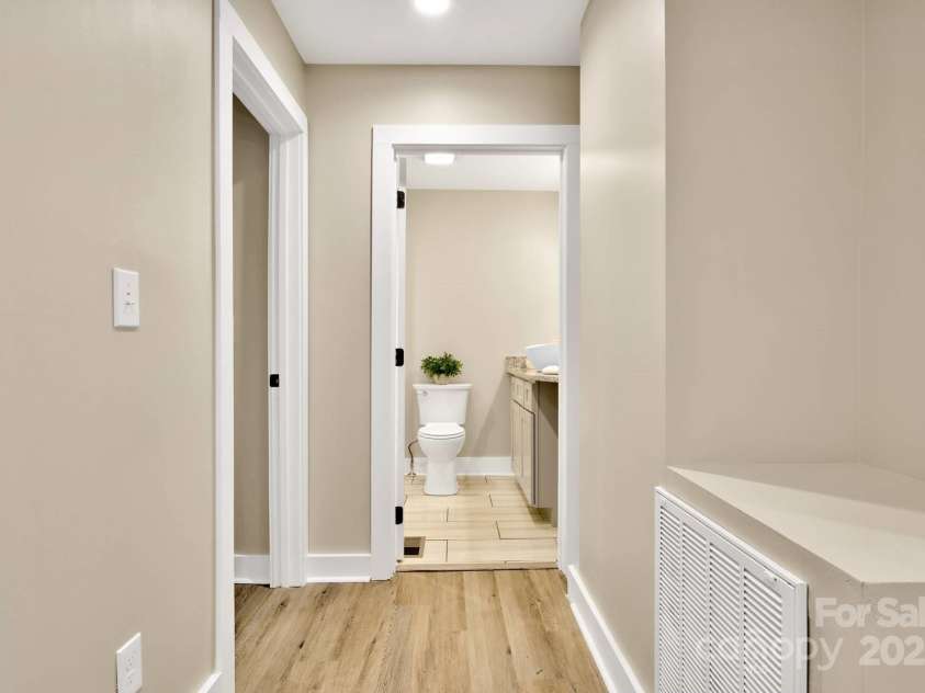 434 Salisbury Street, Denton, NC 27239.  MLS# CAR4318372, YatesRealty ID 4115. 