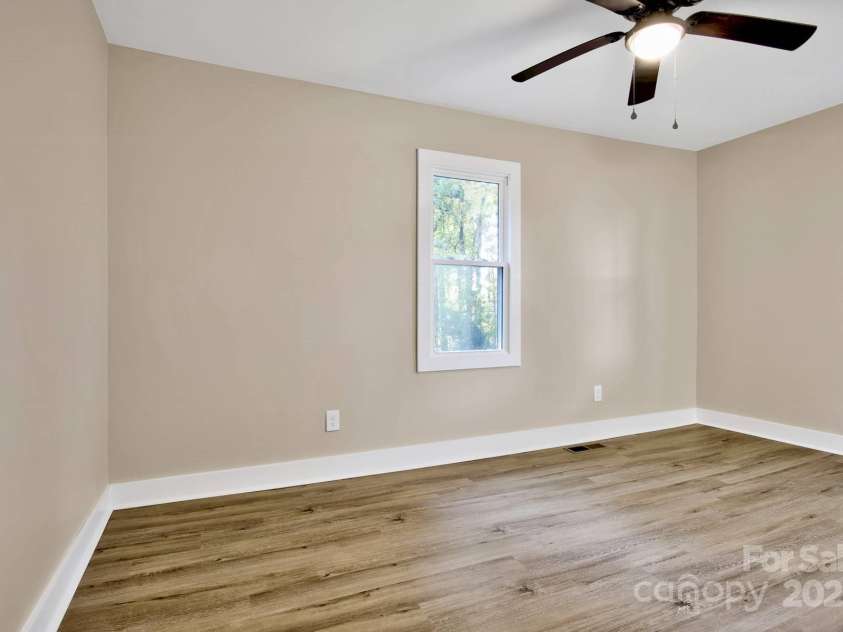 434 Salisbury Street, Denton, NC 27239.  MLS# CAR4318372, YatesRealty ID 4115. 