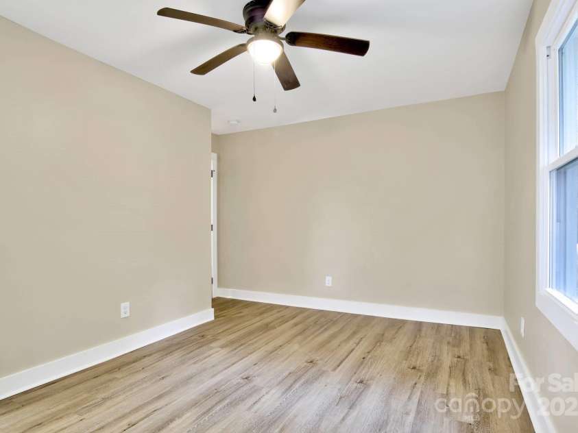 434 Salisbury Street, Denton, NC 27239.  MLS# CAR4318372, YatesRealty ID 4115. 