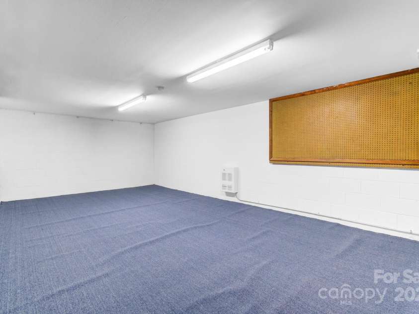 441 Mulberry Street, Clyde, NC 28721.  MLS# CAR4207809, YatesRealty ID 4115. 