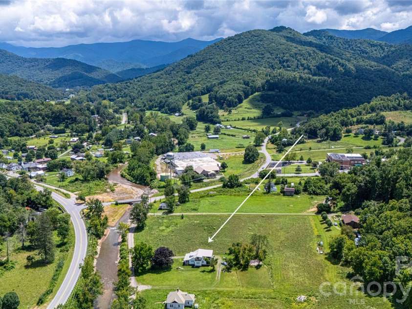 16 Riverside Drive, Barnardsville, NC 28709.  MLS# CAR4396909, YatesRealty ID 41152. 