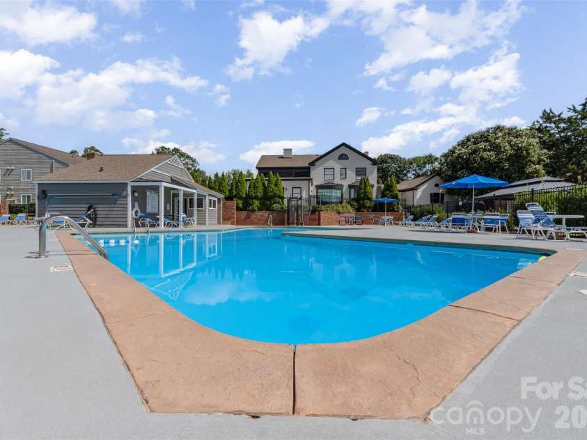 3312 Heathstead Place, Charlotte, NC 28210.  MLS# CAR4405000, YatesRealty ID 41153. DEEP END POOL