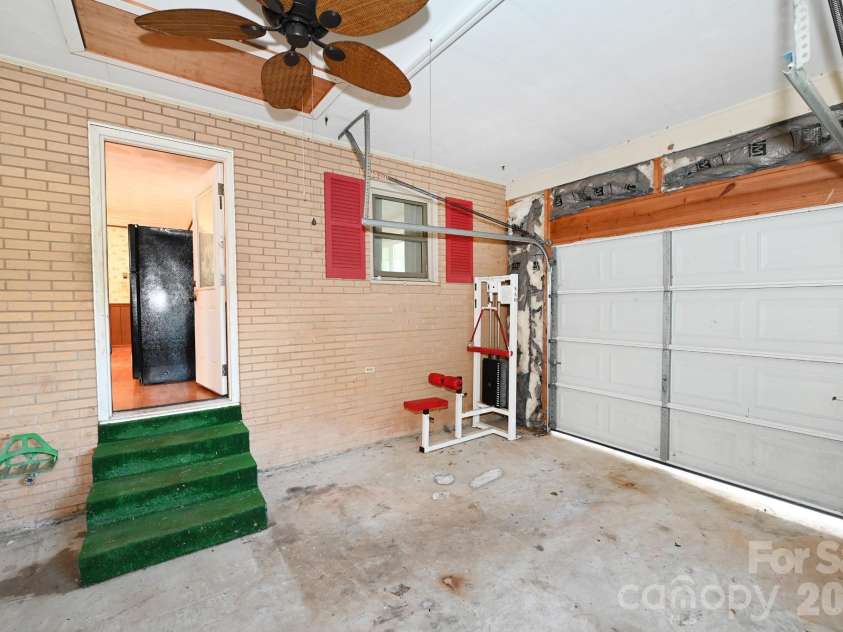 1026 Quail Hill Avenue, Newton, NC 28658.  MLS# CAR4405833, YatesRealty ID 41154. 