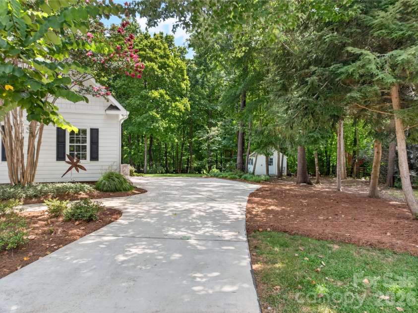 5300 Camilla Lane, Waxhaw, NC 28173.  MLS# CAR4406404, YatesRealty ID 41155. 