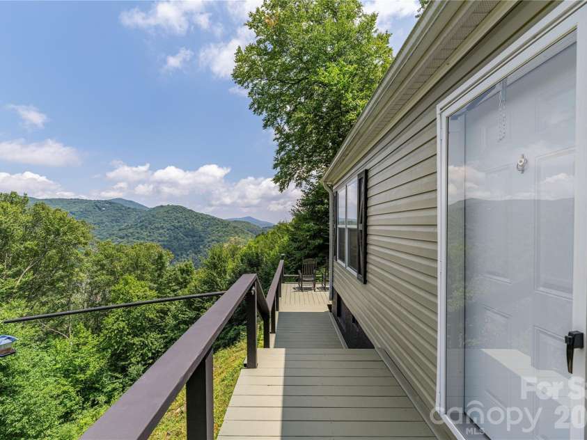 92 Bobcat Road, Maggie Valley, NC 28751.  MLS# CAR4409903, YatesRealty ID 41157. 