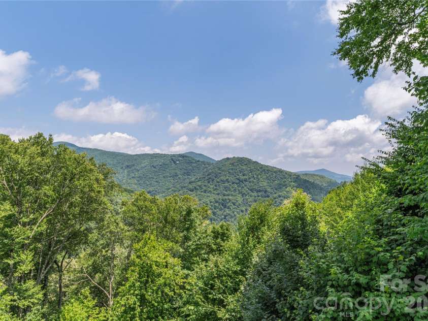 92 Bobcat Road, Maggie Valley, NC 28751.  MLS# CAR4409903, YatesRealty ID 41157. 