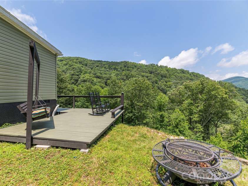 92 Bobcat Road, Maggie Valley, NC 28751.  MLS# CAR4409903, YatesRealty ID 41157. 