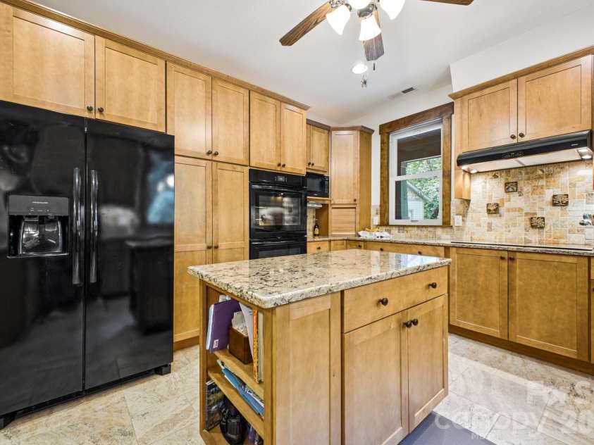 101 Reeds Creek Road, Fairview, NC 28730.  MLS# CAR4409331, YatesRealty ID 41158. Kitchen w/island