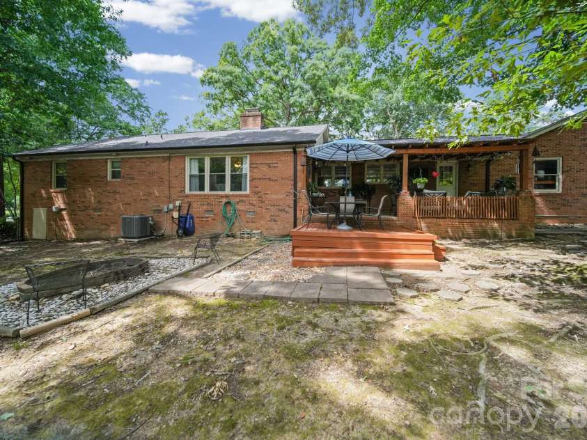 33610 Aaron Road, Albemarle, NC 28001.  MLS# CAR4393136, YatesRealty ID 41161. 
