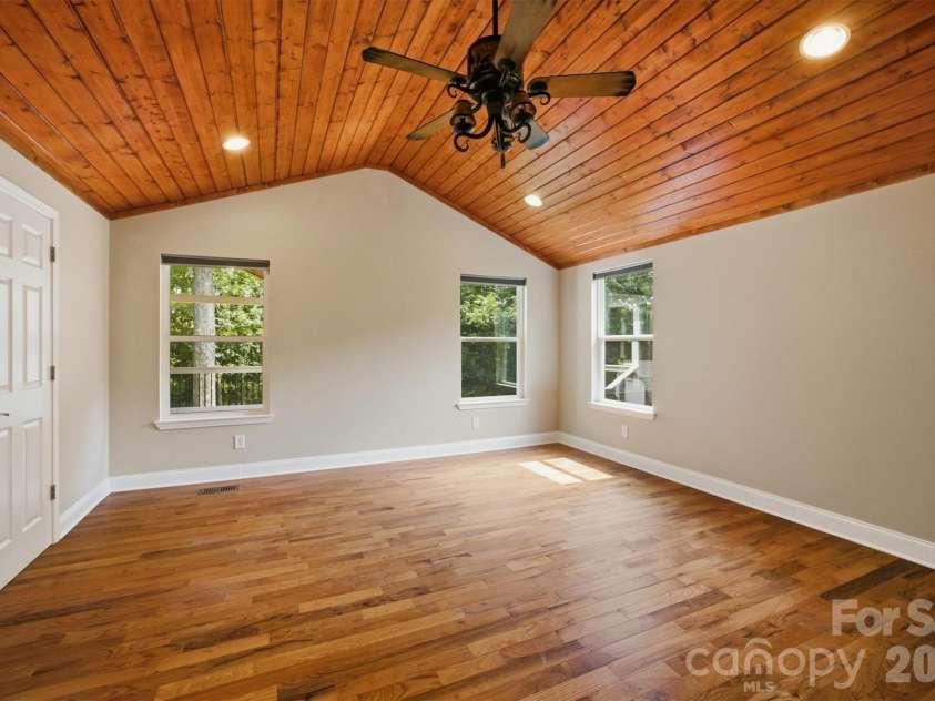 1515 Berkley Street, Lenoir, NC 28645.  MLS# CAR4404445, YatesRealty ID 41162. 