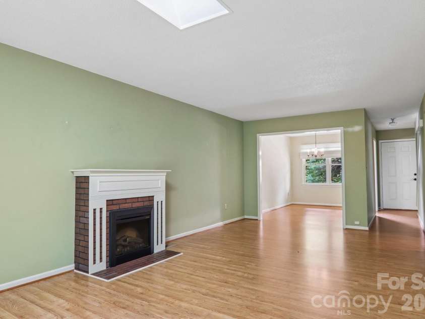 40 Sagebrush Circle, Etowah, NC 28729.  MLS# CAR4409393, YatesRealty ID 41163. 