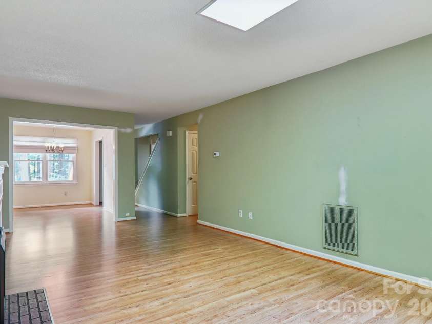 40 Sagebrush Circle, Etowah, NC 28729.  MLS# CAR4409393, YatesRealty ID 41163. 