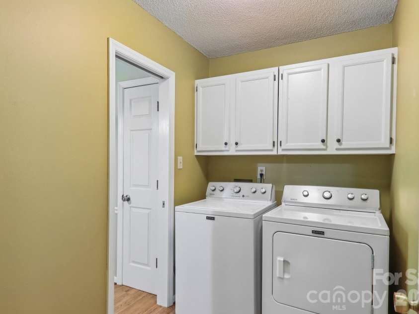 40 Sagebrush Circle, Etowah, NC 28729.  MLS# CAR4409393, YatesRealty ID 41163. 