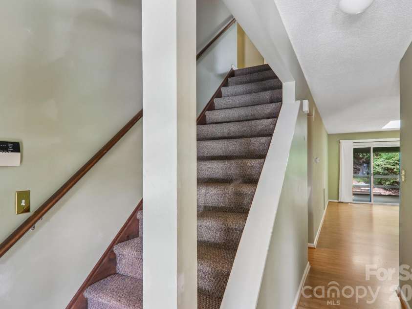 40 Sagebrush Circle, Etowah, NC 28729.  MLS# CAR4409393, YatesRealty ID 41163. 