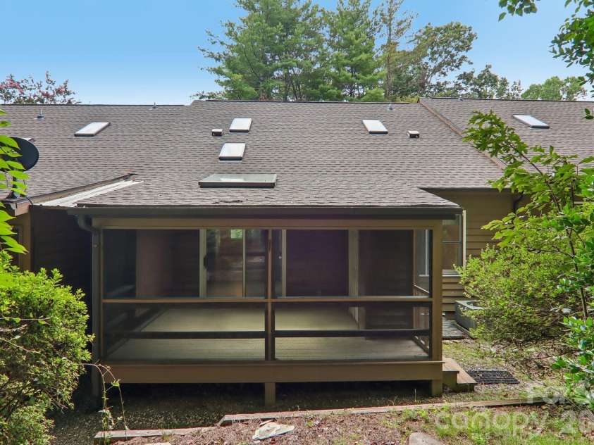 40 Sagebrush Circle, Etowah, NC 28729.  MLS# CAR4409393, YatesRealty ID 41163. 