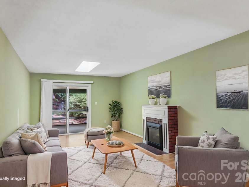 40 Sagebrush Circle, Etowah, NC 28729.  MLS# CAR4409393, YatesRealty ID 41163. 
