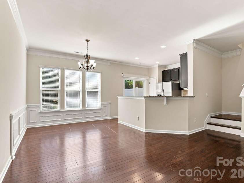 4148 Park South Station Boulevard, Charlotte, NC 28210.  MLS# CAR4406700, YatesRealty ID 41165. 