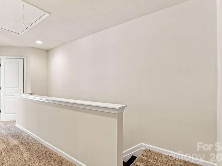 4148 Park South Station Boulevard, Charlotte, NC 28210.  MLS# CAR4406700, YatesRealty ID 41165. 