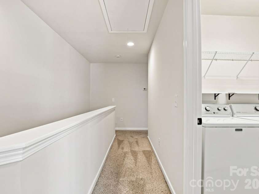 4148 Park South Station Boulevard, Charlotte, NC 28210.  MLS# CAR4406700, YatesRealty ID 41165. 