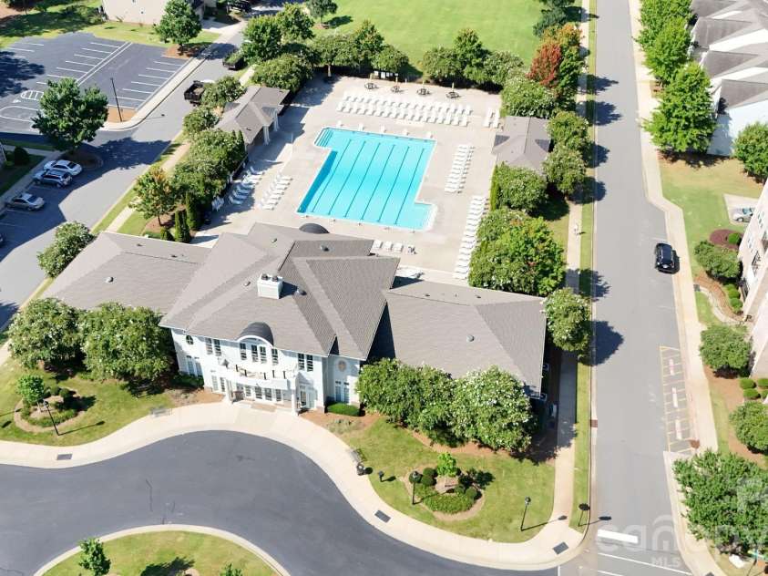 4148 Park South Station Boulevard, Charlotte, NC 28210.  MLS# CAR4406700, YatesRealty ID 41165. 
