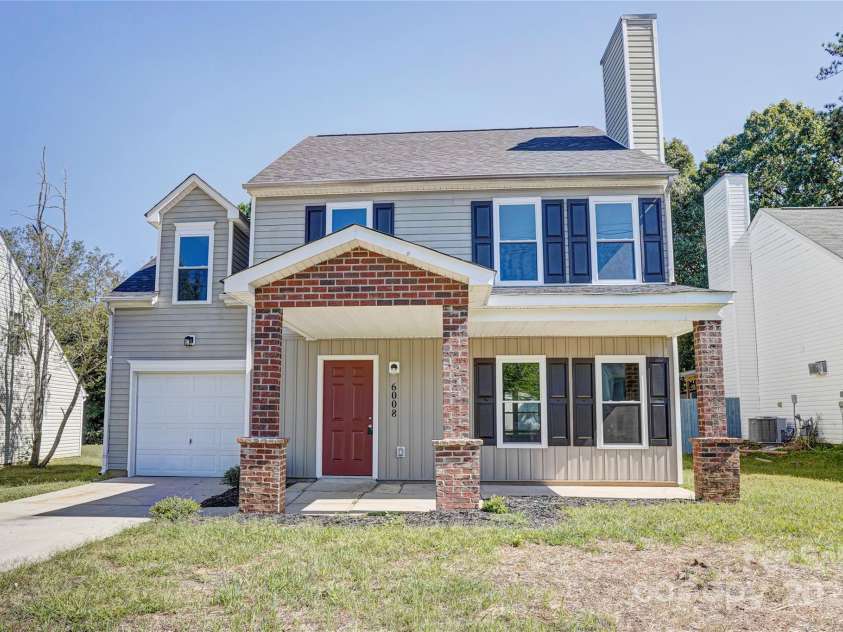 6008 Linda Vista Lane, Charlotte, NC 28216.  MLS# CAR4291611, YatesRealty ID 41165. Exterior Front