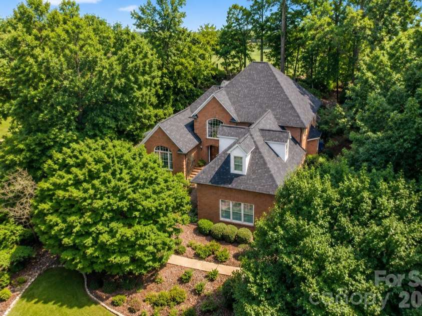504 Downing Drive, Kings Mountain, NC 28086.  MLS# CAR4409130, YatesRealty ID 41166. 