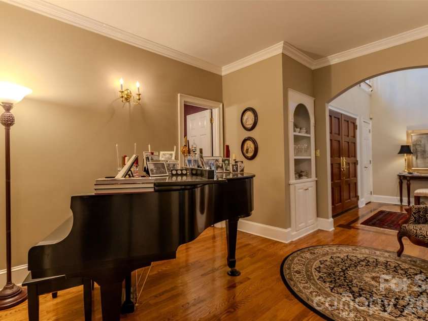 504 Downing Drive, Kings Mountain, NC 28086.  MLS# CAR4409130, YatesRealty ID 41166. 