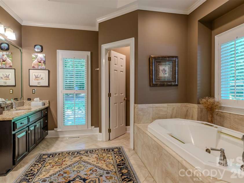 504 Downing Drive, Kings Mountain, NC 28086.  MLS# CAR4409130, YatesRealty ID 41166. 