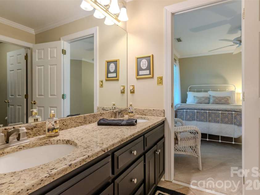 504 Downing Drive, Kings Mountain, NC 28086.  MLS# CAR4409130, YatesRealty ID 41166. 