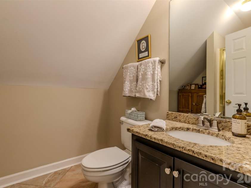 504 Downing Drive, Kings Mountain, NC 28086.  MLS# CAR4409130, YatesRealty ID 41166. 
