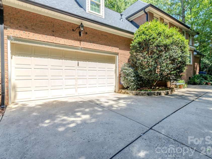 504 Downing Drive, Kings Mountain, NC 28086.  MLS# CAR4409130, YatesRealty ID 41166. 