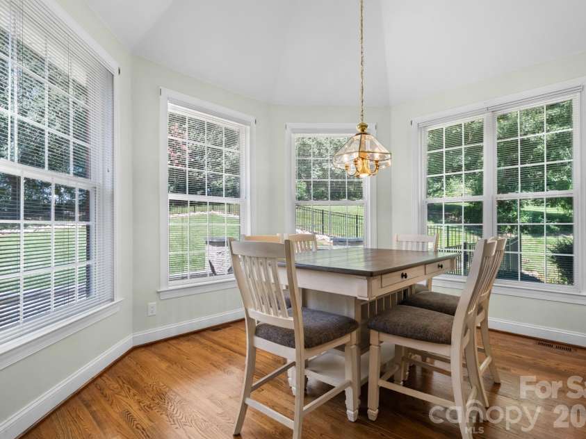 1025 Shore Drive, Hickory, NC 28601.  MLS# CAR4409107, YatesRealty ID 41168. 