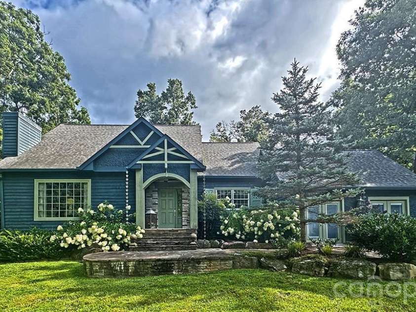 22 Bittersweet Lane, Asheville, NC 28805.  MLS# CAR4408538, YatesRealty ID 41169. HOME