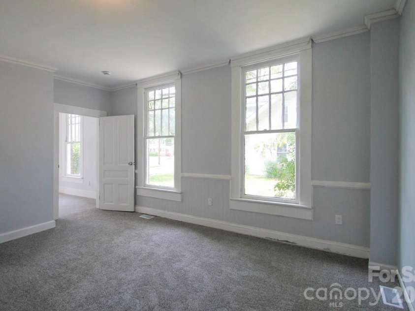 107 Pine Street, Chester, SC 29706.  MLS# CAR4353000, YatesRealty ID 4117. 