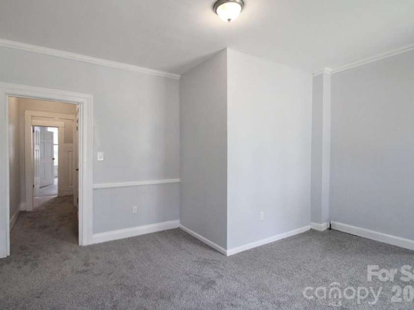 107 Pine Street, Chester, SC 29706.  MLS# CAR4353000, YatesRealty ID 4117. 