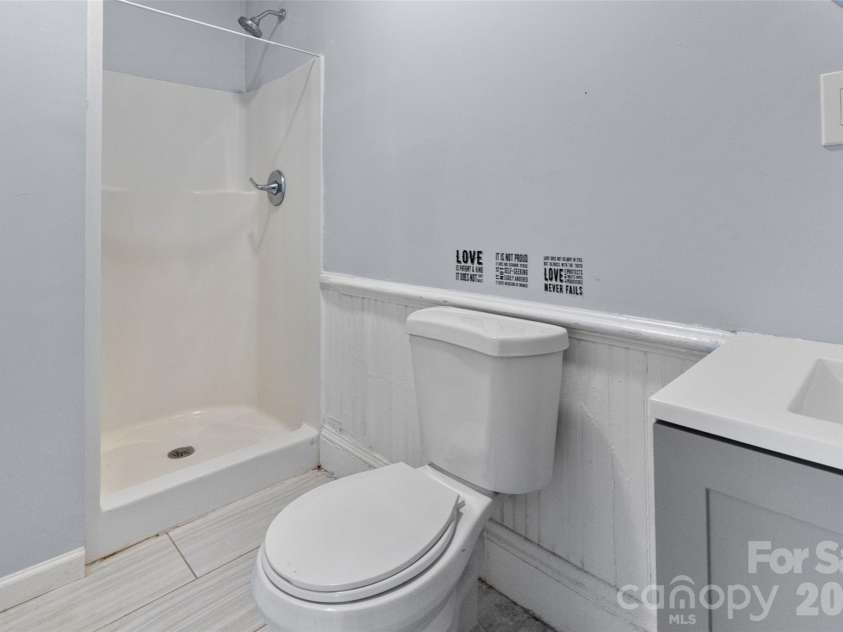 107 Pine Street, Chester, SC 29706.  MLS# CAR4353000, YatesRealty ID 4117. 