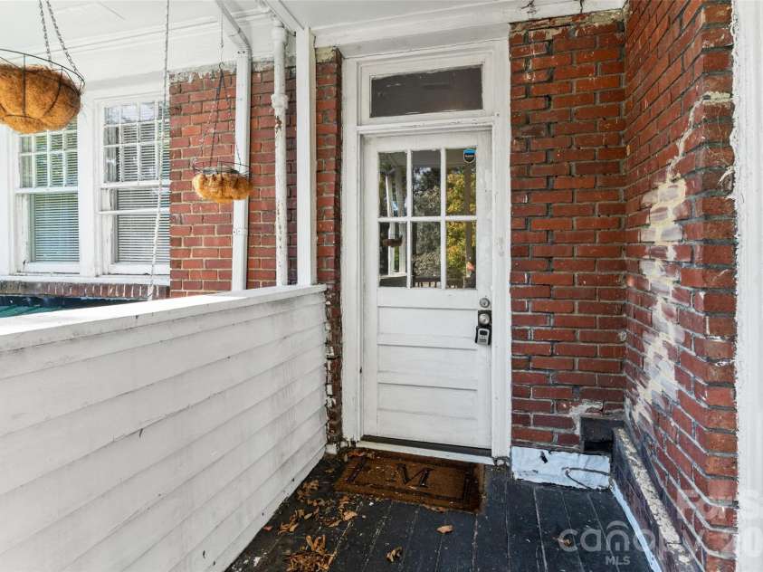 107 Pine Street, Chester, SC 29706.  MLS# CAR4353000, YatesRealty ID 4117. 