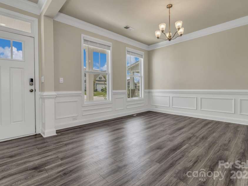 59 Thornberry Road, Hendersonville, NC 28792.  MLS# CAR4278658, YatesRealty ID 4117. 