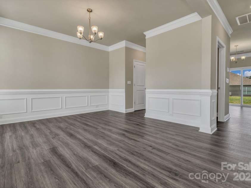 59 Thornberry Road, Hendersonville, NC 28792.  MLS# CAR4278658, YatesRealty ID 4117. 