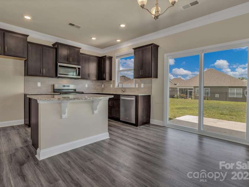 59 Thornberry Road, Hendersonville, NC 28792.  MLS# CAR4278658, YatesRealty ID 4117. 