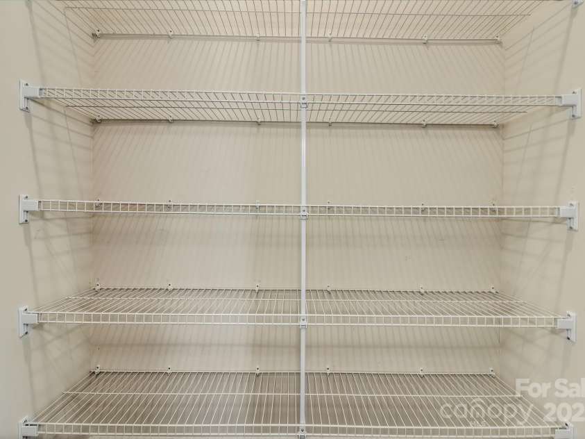 59 Thornberry Road, Hendersonville, NC 28792.  MLS# CAR4278658, YatesRealty ID 4117. 