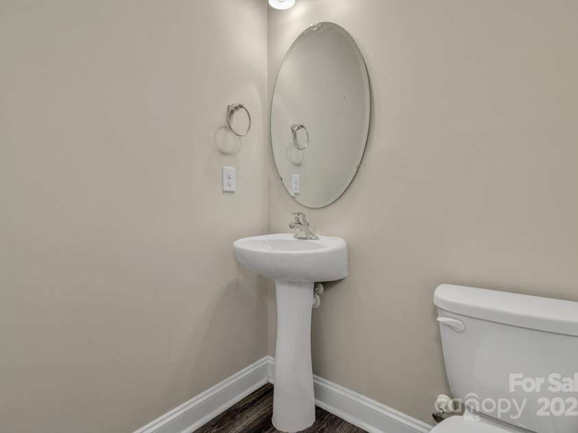 59 Thornberry Road, Hendersonville, NC 28792.  MLS# CAR4278658, YatesRealty ID 4117. 