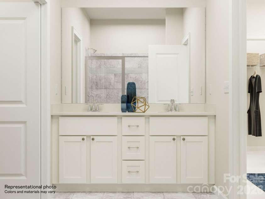 9427 Old Dowd Road, Charlotte, NC 28214.  MLS# CAR4409018, YatesRealty ID 41175. 