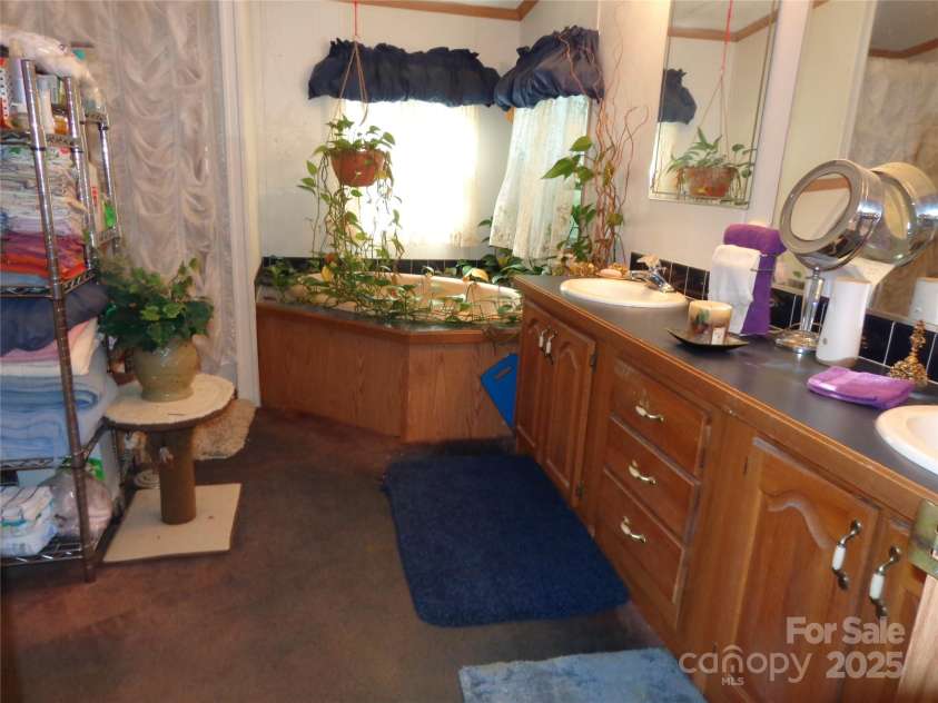 89 Blue Mountain Road, Fairview, NC 28730.  MLS# CAR4309479, YatesRealty ID 4118. 