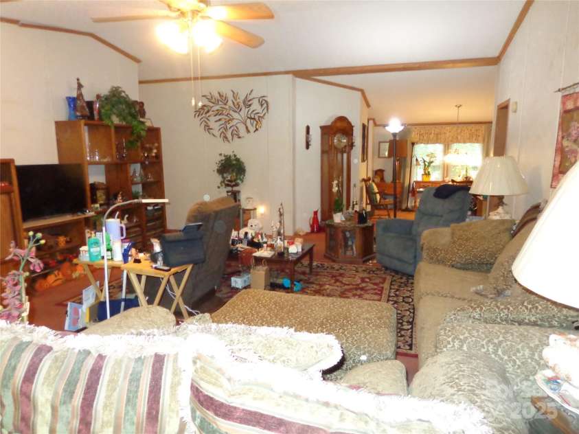 89 Blue Mountain Road, Fairview, NC 28730.  MLS# CAR4309479, YatesRealty ID 4118. 