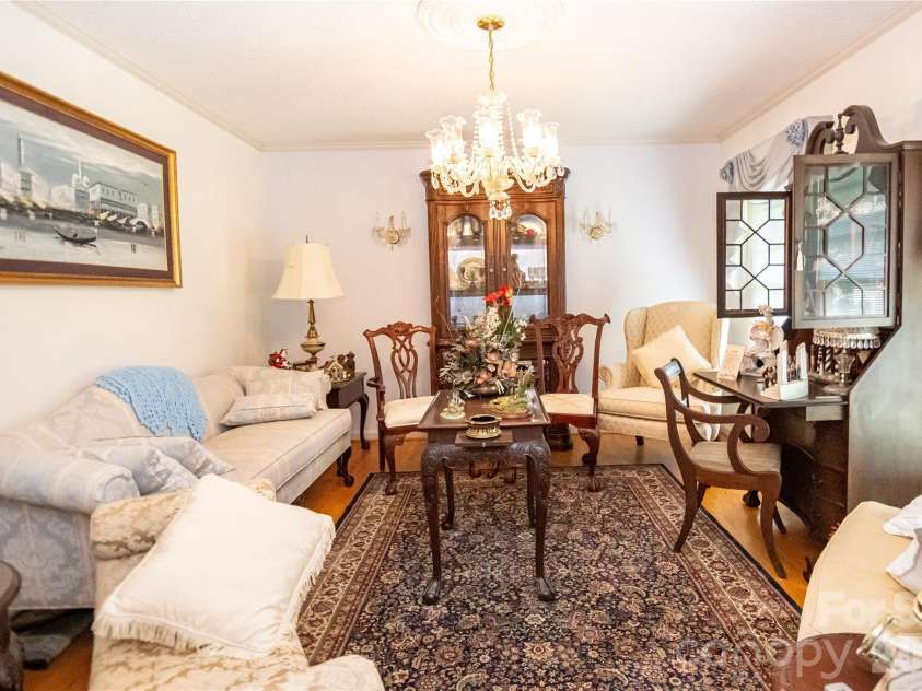 100 Oakridge Drive, Morganton, NC 28655.  MLS# CAR4406436, YatesRealty ID 41182. 