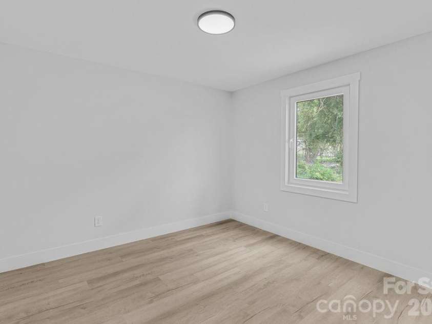 510 Second Avenue, Gastonia, NC 28054.  MLS# CAR4409848, YatesRealty ID 41188. 