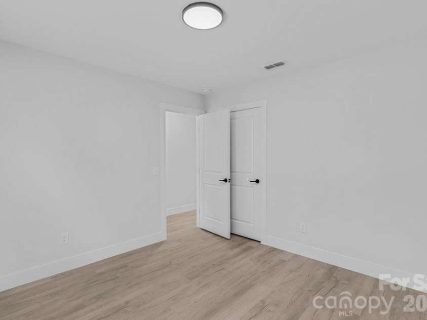 510 Second Avenue, Gastonia, NC 28054.  MLS# CAR4409848, YatesRealty ID 41188. 
