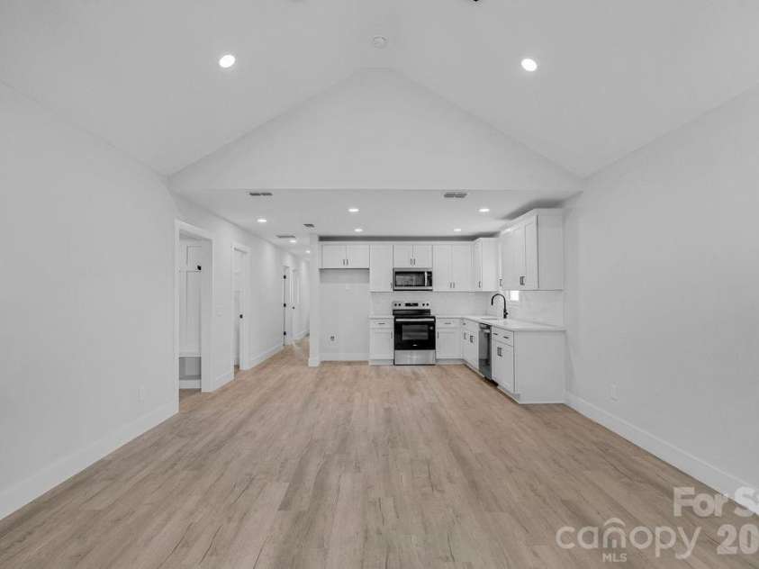 520 Second Avenue, Gastonia, NC 28054.  MLS# CAR4409852, YatesRealty ID 41189. 