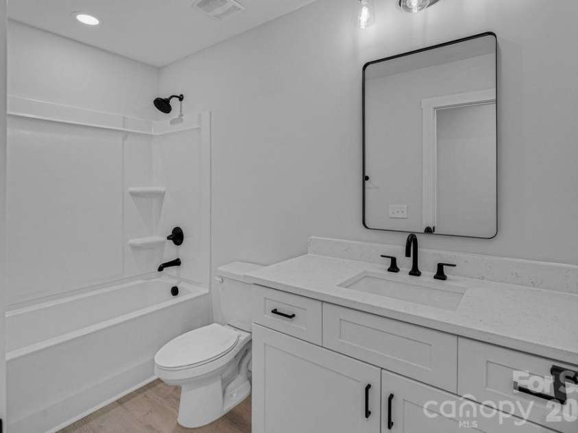 520 Second Avenue, Gastonia, NC 28054.  MLS# CAR4409852, YatesRealty ID 41189. 